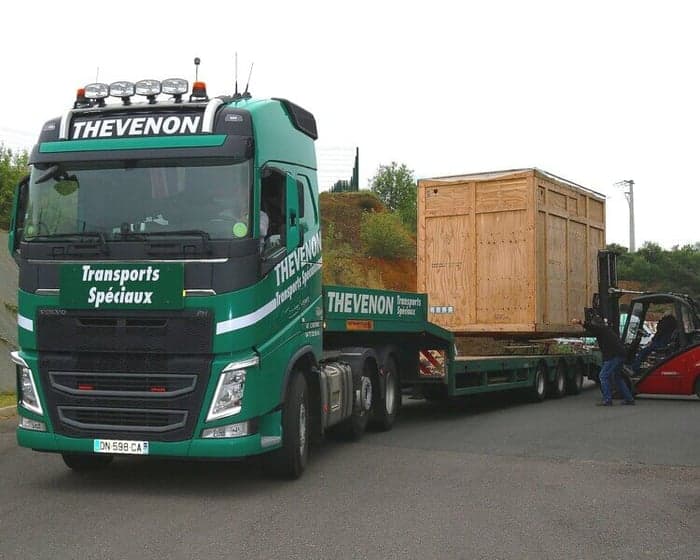 Transports Spéciaux.